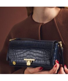 A.D.M.J. 【牛革】クロコ型押しラウンドクラッチショルダー