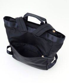 LA BAGAGERIE チャーム付き　ナイロンスクエアリュック