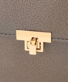 LA BAGAGERIE フロント金具デイリーリュック