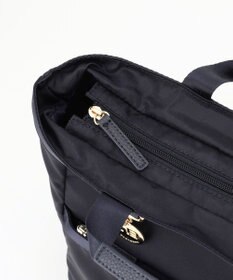 LA BAGAGERIE チャーム付き　ナイロンスクエアリュック