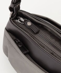 Y'SACCS Polka Dots　タックラウンドポシェット