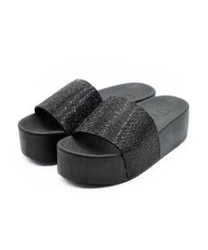 APOM ラインストーンリカバリーサンダル