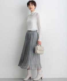 23区 シャイニー プリーツスカート