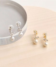 Phoebe ≪TV番組着用商品≫クラシカルドロップパールイヤリング　ゴールド