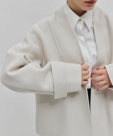 BEIGE， GRASSE / リバーウールクロップドコート