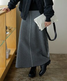 ICB ミルドウール ストライプ柄ニットスカート