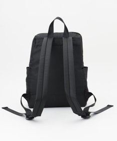 ANY 【PC・A4サイズ収納可】スクエアマルチポケットリュック