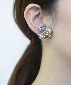 monshiro シュウメイギクビジュー イヤリング