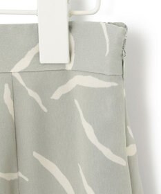 ICB 【洗える】 パウダーサテンプリント スカート