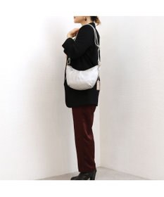 UNBILLION アトランタ ATLANTA / やぎ革軽量ハーフムーンショルダー