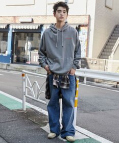 WEGO 【ユニセックス着用ITEM】ピグメントグラフィックプルパーカー