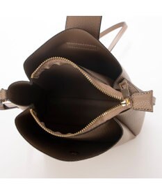 UNBILLION 【テレビ ドラマ着用アイテム】カシュカシュ cachecache / 3つ口縦型ショルダーバッグ