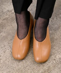 APOM オブリークトゥローヒールパンプス40