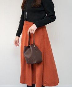 INTER-CHAUSSURES 【LORISTELLA】シュリンクレザーバケットバッグ