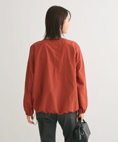 Green Parks ナイロンロゴＶネックプルオーバー