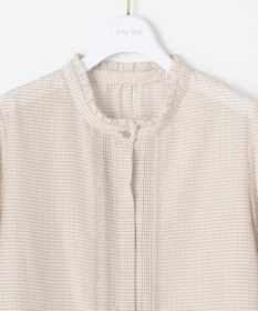 ANY SIS L 【洗える】フリルスタンドピンタック ブラウス