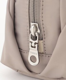 Y'SACCS 【ナイロンタフタ】トラベルポーチ