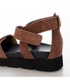 MODE ET JACOMO <D'ICI>クロスアンクルストラップスポーツサンダル