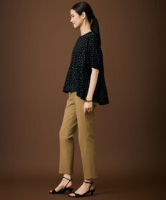 自由区 【WEB&一部店舗限定・サラリ触感】コットンサッカープリント ブラウス