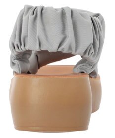 Green Parks ・ｒｉｃｈ　ｂｌｕｅ　ストラップサンダル