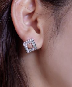 Tiaclasse 【金属アレルギー対応】スクエアストーン養殖パールピアス