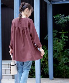 Tiaclasse L 【洗える】フロントタックバックギャザーフレアチュニックブラウス