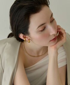 Phoebe 〈金属アレルギー対応〉ぷっくりモードクリップイヤリング　ゴールド　ステンレス