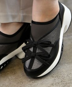 APOM ウォーターレジストプラットフォームリボンスニーカー