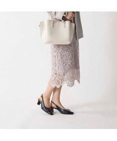 Riz raffinee <Riz raffinee>バックルモチーフバックベルトパンプス