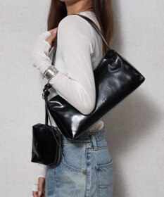 style code 【Ungrid/アングリッド】　ポーチチャーム付　ワイドバックルベルト ワンハンドルショルダーバッグ