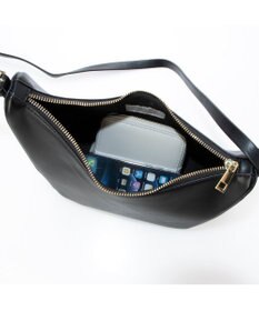 UNBILLION カシュカシュ cachecache / アシンメトリー舟型ショルダーバッグ