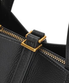 style code ［RICKERS/リッカーズ］ナチュラルレザーアオリハンドバッグ