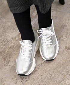 Pointer 日本製 本革 穴開きソールスニーカー