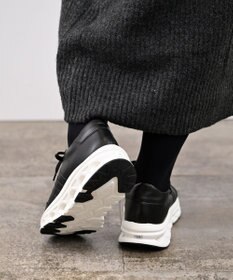 Pointer 日本製 本革 穴開きソールスニーカー