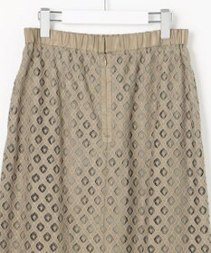 自由区 【SHIHOさん着用・こだわり素材】パネルレース スカート