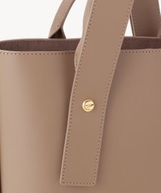 BEIGE， MARY AL TERNA / BOW