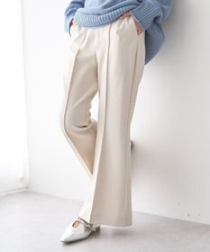 earth music&ecology センターシームフレアパンツ