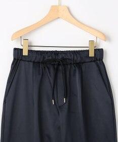 組曲 L バックウォームサテン ドロストワイドパンツ