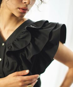 #Newans ラッフルフリルブラウス