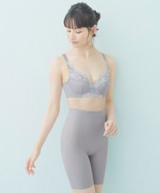 Wing フルカップブラ　背中の段差すっきり　カップ肌側は綿混素材　バストをしっかり包み込む　ウイング／ワコール　KB2114