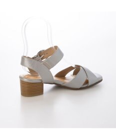 ing <ing>【WEB限定】【3E】ストラップクロスサンダル