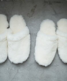 LOOM&SPOOL SRNスリッパ