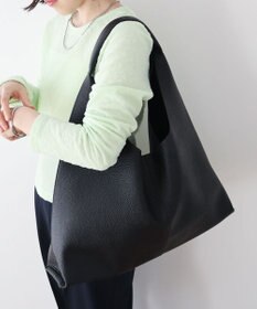 Green Parks ・ＱＵＯＮ　軽量トライアングルトート