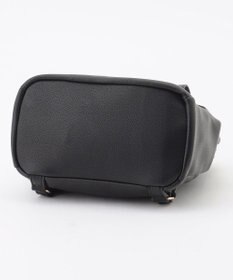 LA BAGAGERIE フロント金具デイリーリュック