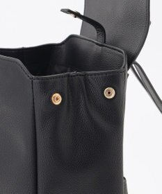 LA BAGAGERIE フロント金具デイリーリュック