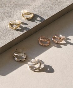 Phoebe 〈痛くないシリーズ/アレルギー対応〉シャイニーダブルフープライトフィットイヤリング　ゴールド