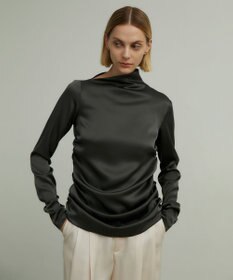 BEIGE， GINETTE / シャーリングブラウス