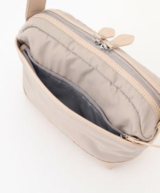 Y'SACCS シルキーリュクスショルダーバッグ