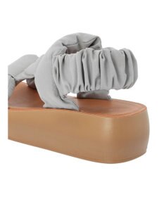 Green Parks ・ｒｉｃｈ　ｂｌｕｅ　ストラップサンダル