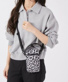LeSportsac MINI PHONE CROSSBODY/ニュートラルレオパード